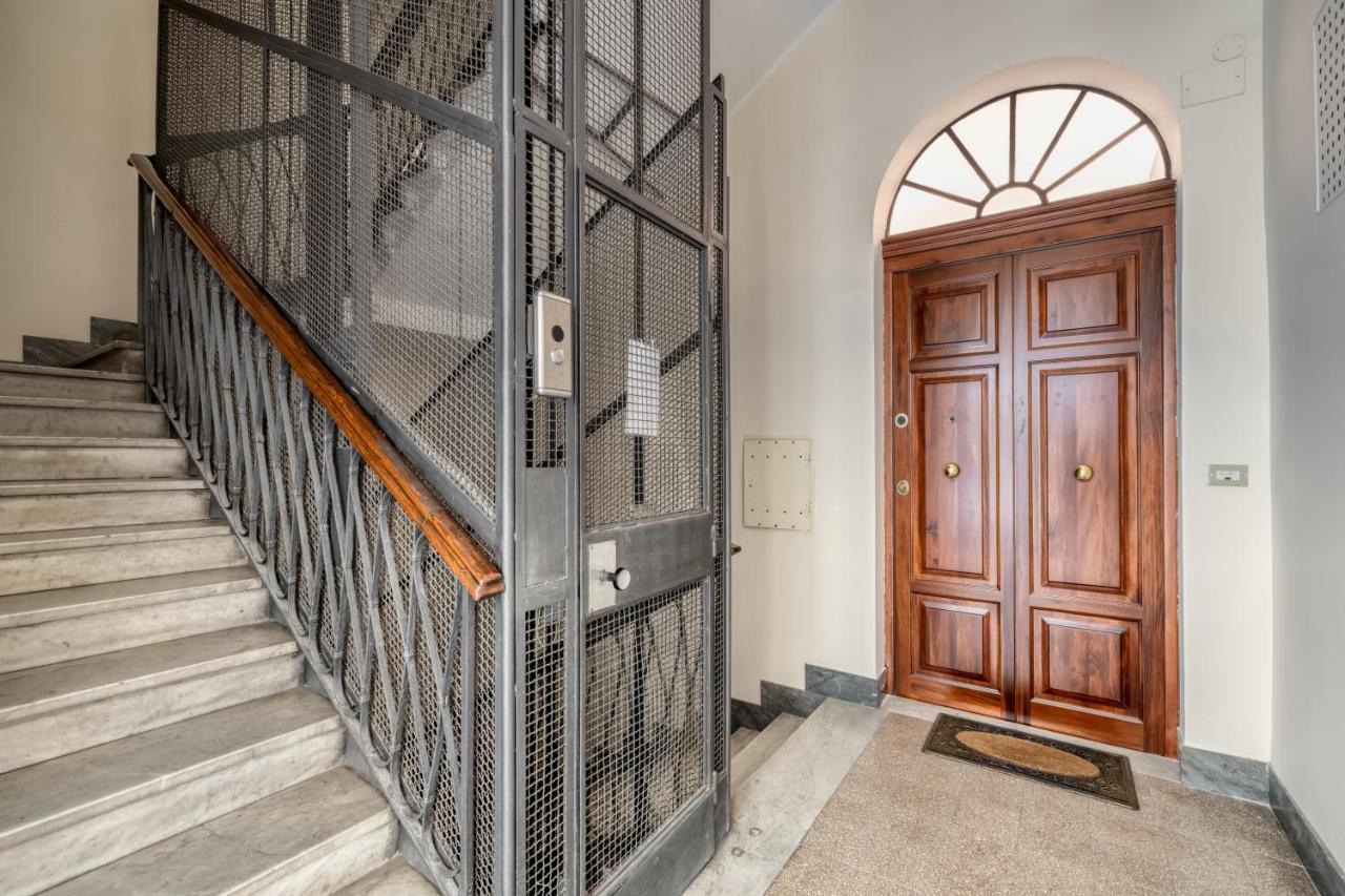 Luxury Stars In Rome - Andromeda Apartment In Colosseum Екстериор снимка